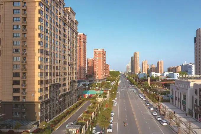 《新华日报》:建湖"三出大戏"激情奏响高质量发展奋进之歌