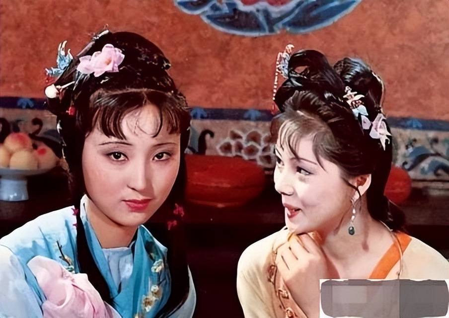 王熙凤那么狠毒泼辣,但为什么对林黛玉却那么好?