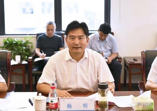 上车!跟区长一起去看吉麦新能源汽车!