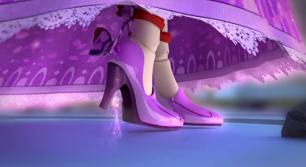 叶罗丽们长裙下的鞋子,罗丽的布鞋最罕见,星辰鞋只有她能驾驭