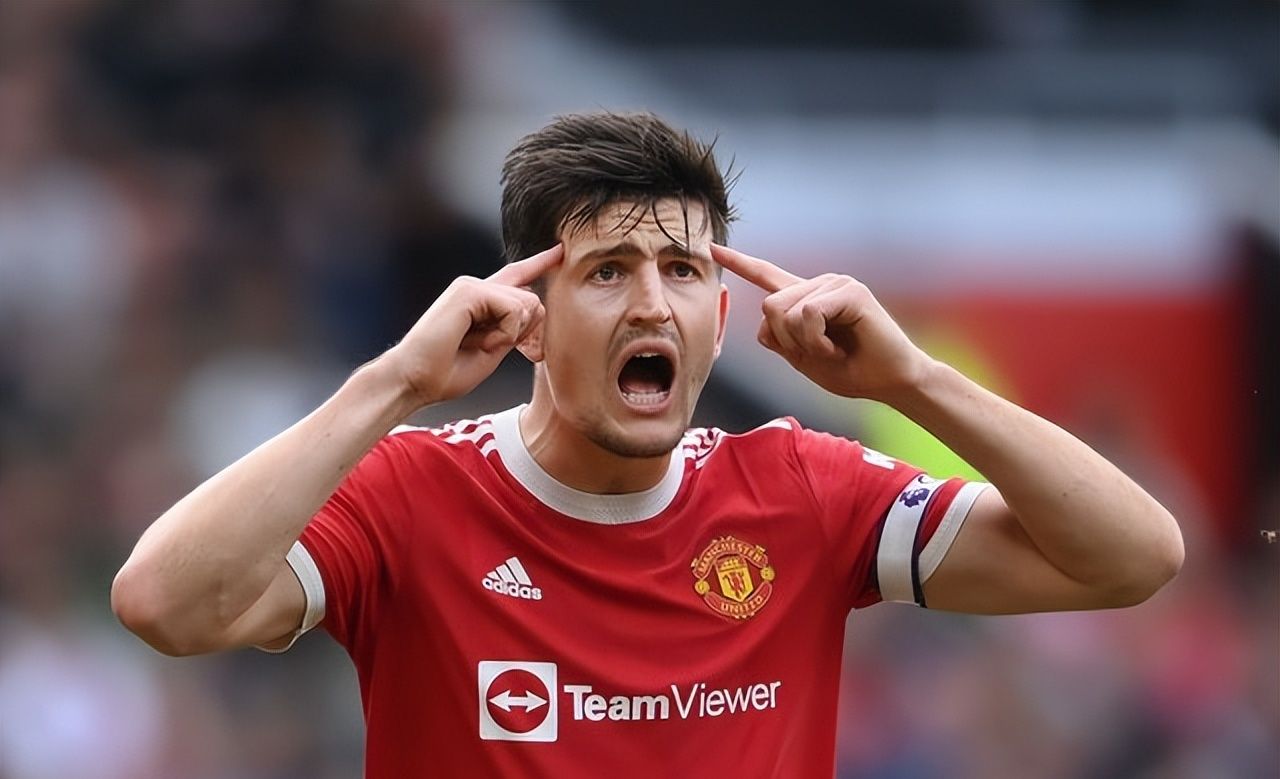 用自己的表现逆转口碑,马奎尔再次表现出色,长传,争顶100%成功