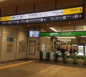 日本新宿地铁站图片