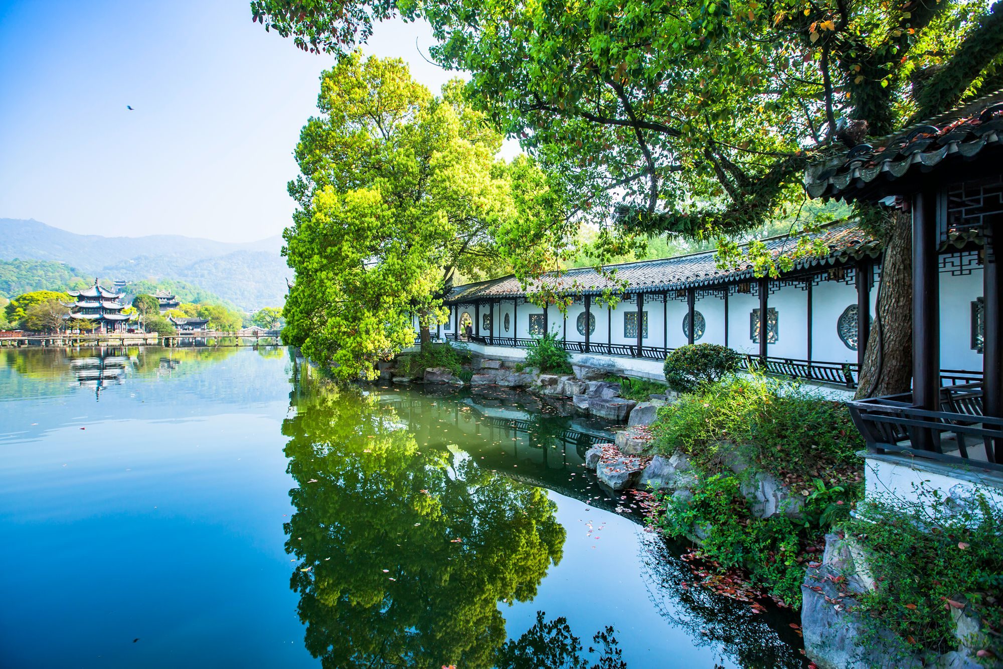 浙江临海东湖公园,被誉为"台州园林之首",距今已有近千年历史