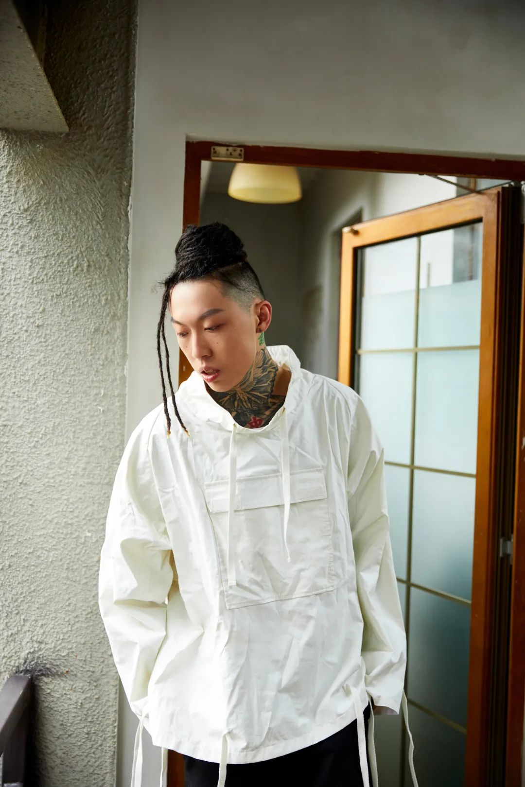 psy.p在环球影城被黄牛骗了一万多,身为rapper应该买黄牛票吗?