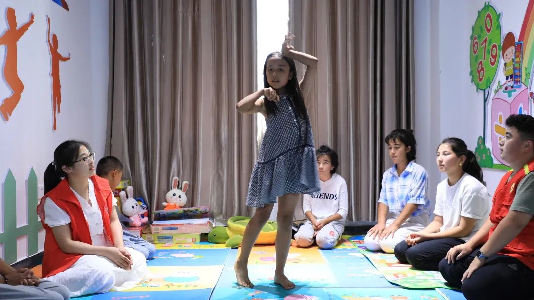 "六点半小课堂" 丰富孩子的暑期生活