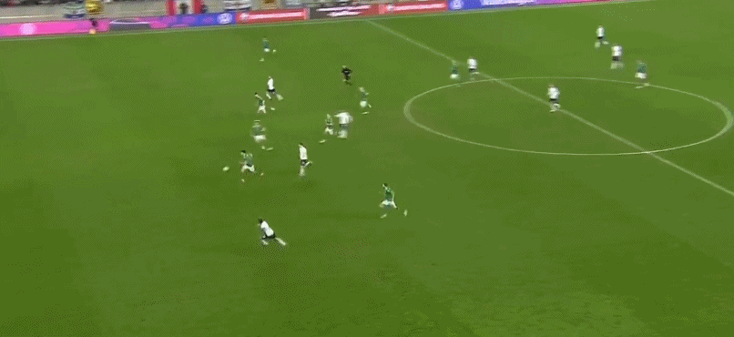 意大利VS北爱尔兰世界杯预选赛_多纳鲁马神扑博努奇门线解围_世预赛附加赛抽签：意大利若输北爱尔兰就出局！伊拉克赢球=亚洲