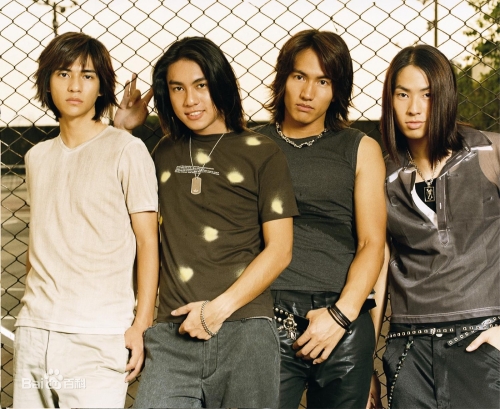 f4成员的名字分别叫什么