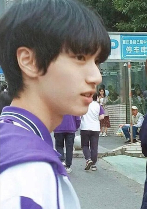 严浩翔举办升学宴?学校名字令粉丝懵了:肯定不是明星严浩翔