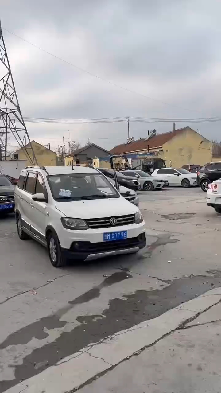 2015年柴油东风风光360全款已售青海客户!