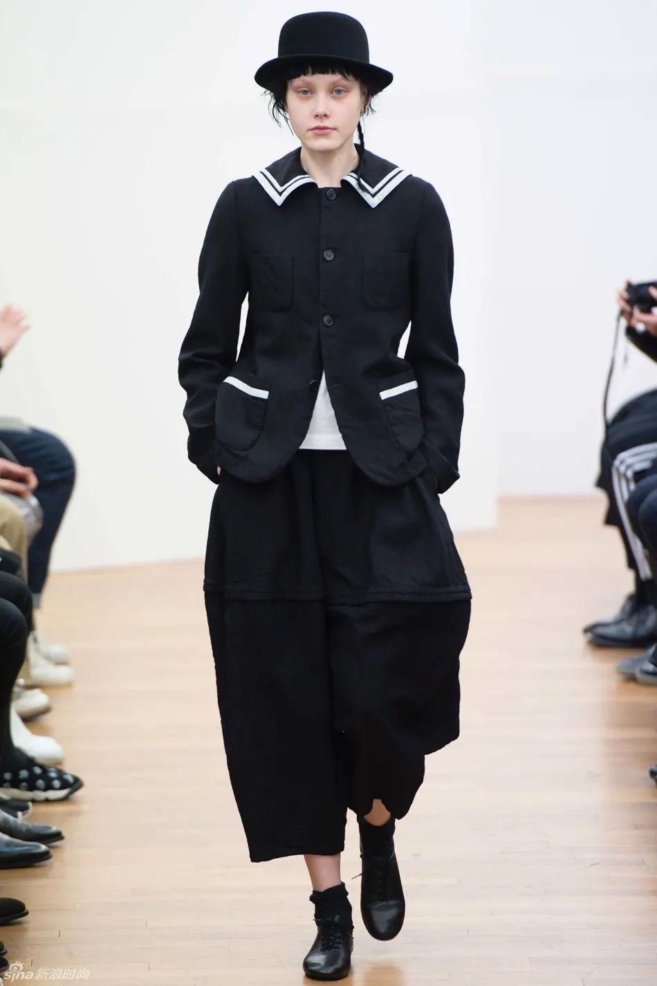 同样都是一种时尚风格,为何偏偏jk制服受到了不平等的待遇?