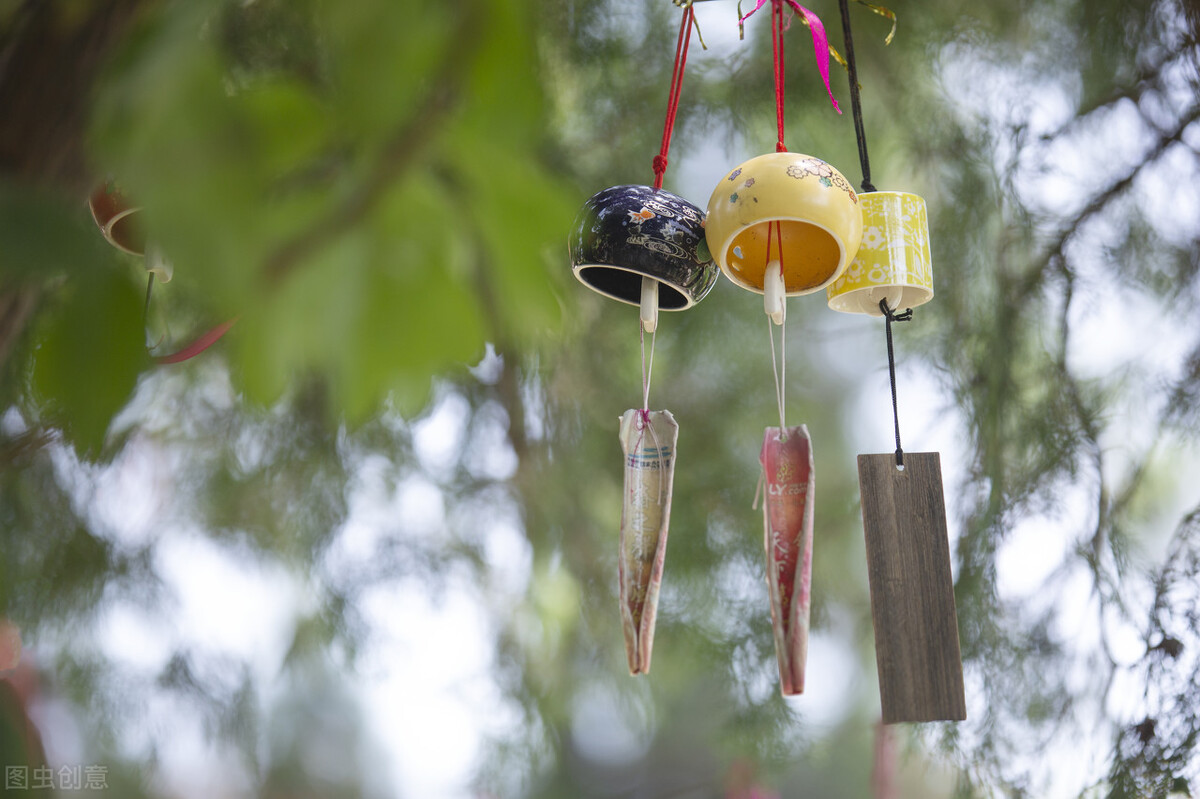 李玉英: 一串纸风铃