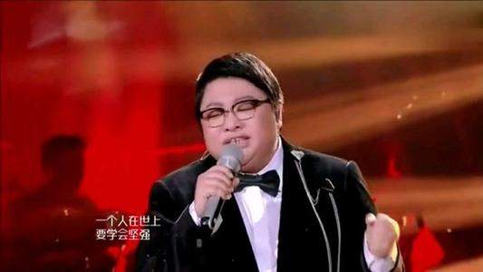 后来又创作了那首让无数人感动不已的《天亮了》,她曾对韩厚厚说