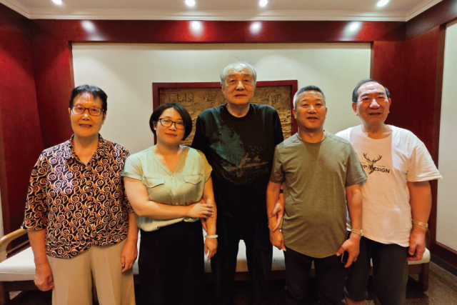 洪学智将军和张文老红军合葬仪式在北京八宝山革命公墓圆满完成