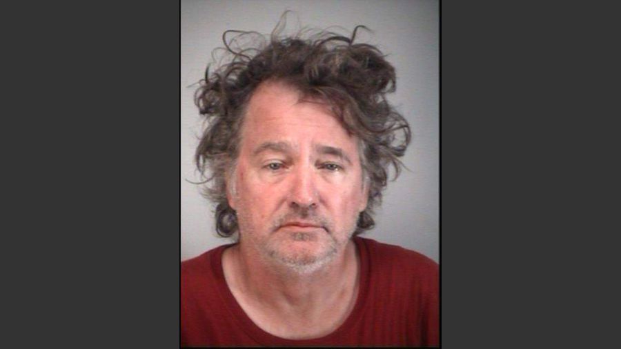 佛罗里达不养闲人-男子在医院等的不耐烦,偷了一辆救护车开回家