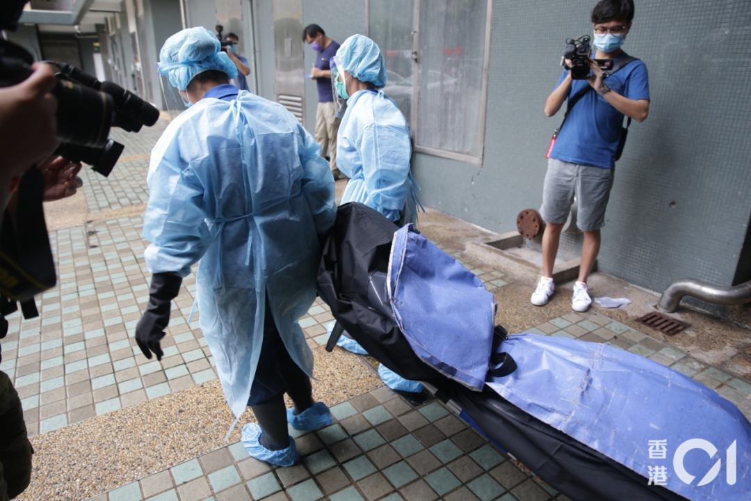 两男活活饿死震惊全港!背后真相匪夷所思!