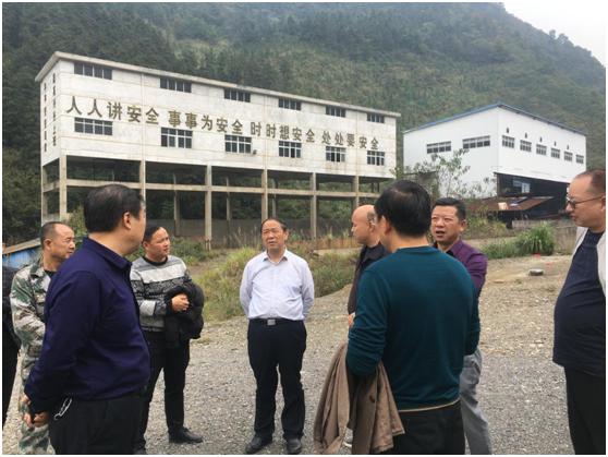 谭精益现场督查突出生态环境问题整改情况