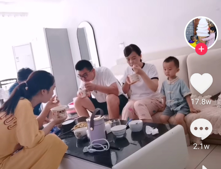 许敏和郭威端午节相聚在驻马店,错换的人生,迟来的幸福