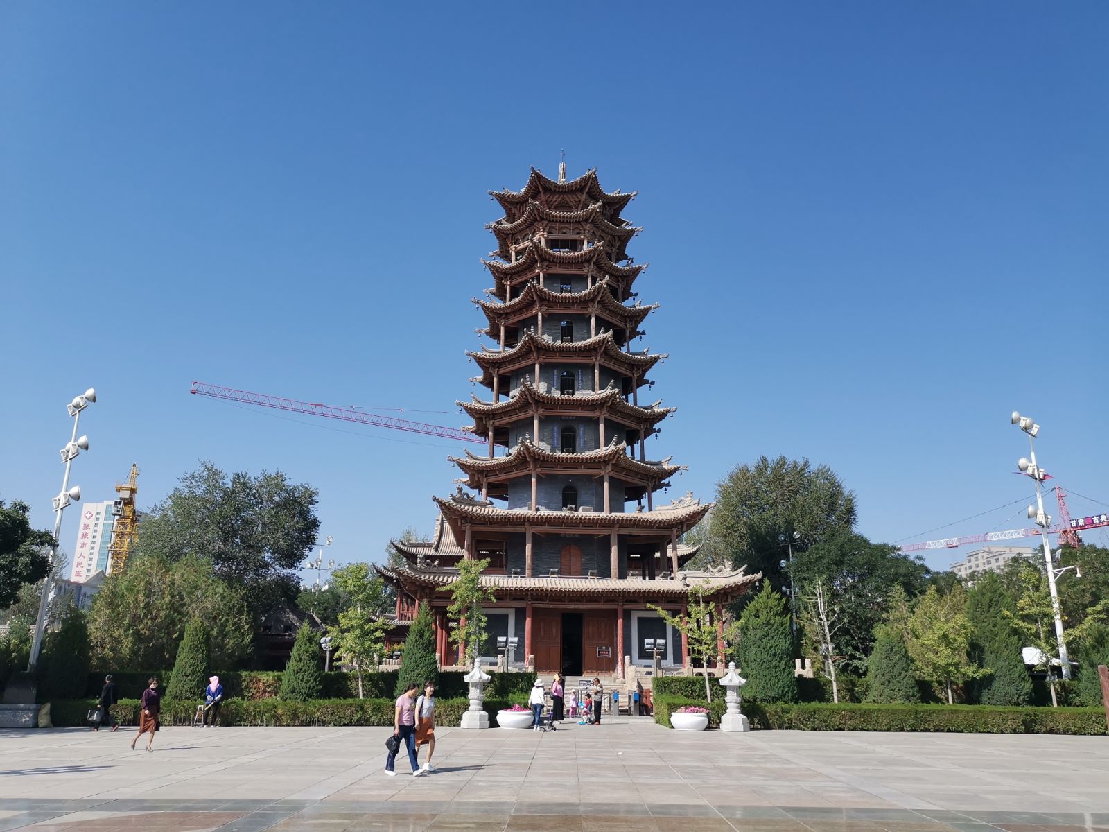 初到张掖,司机发飙尽显西北直爽,千年木塔寺游客稀少令人唏嘘