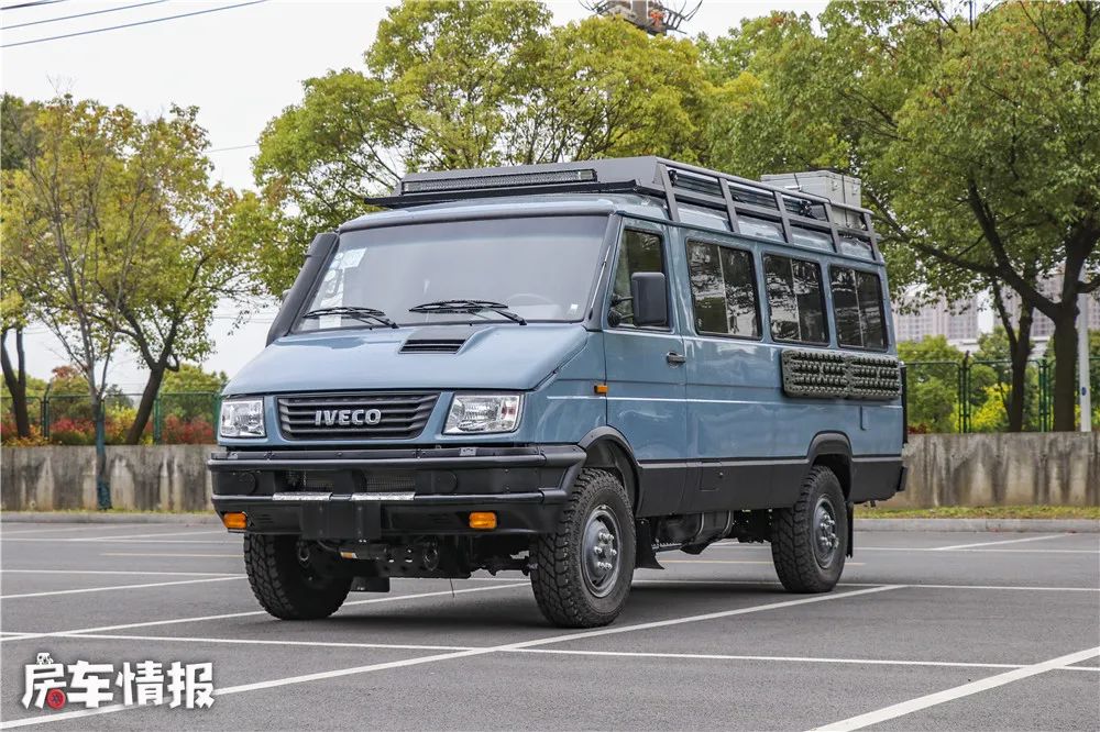 全网在找的依维柯四驱床车!2.8t柴油动力性能强悍,适合野外旅行