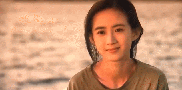 清纯美人剃度为尼,两年后为何又还俗?