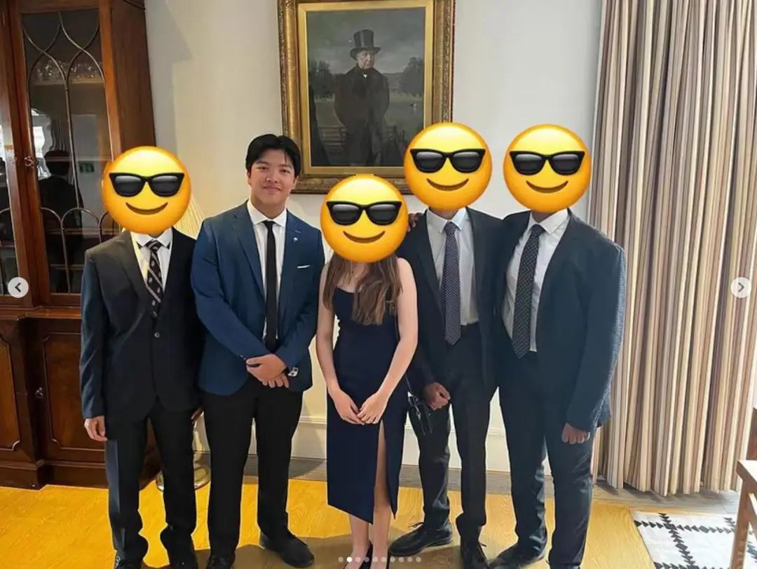 谭耀文16岁大仔赴英交流近照似英式绅士!愈大愈靓仔劲似老窦!