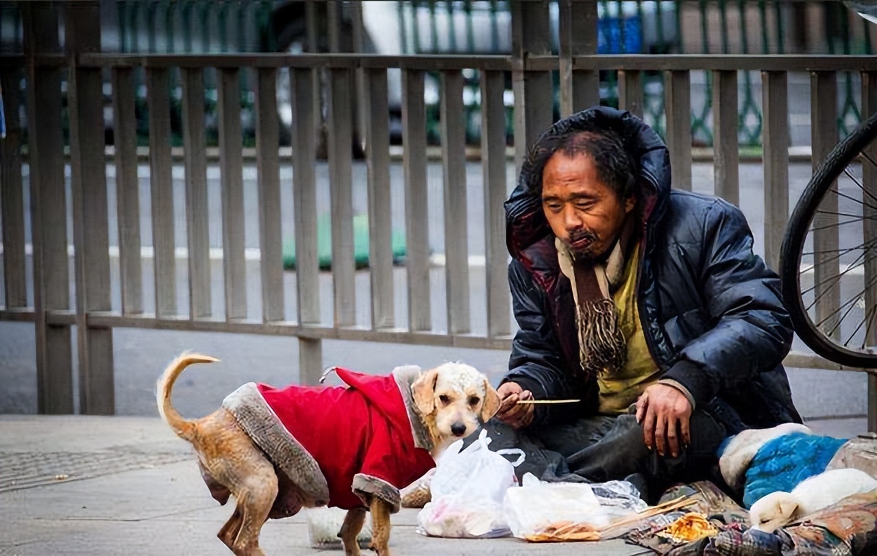 俗语落魄不思三人