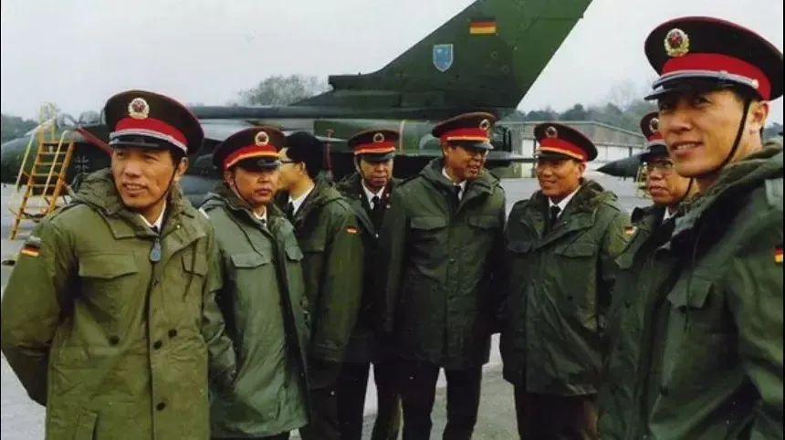 80年代"中美蜜月"!中国军工当年从美国淘了多少好东西?