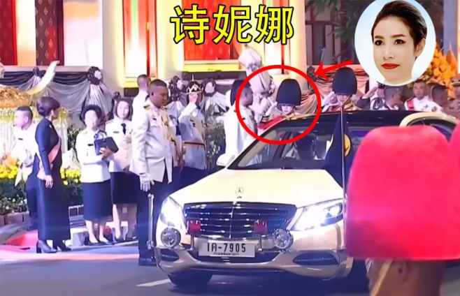 苏提达与诗妮娜又同框了!同穿五分袖旗袍比美,被75后继女抢镜