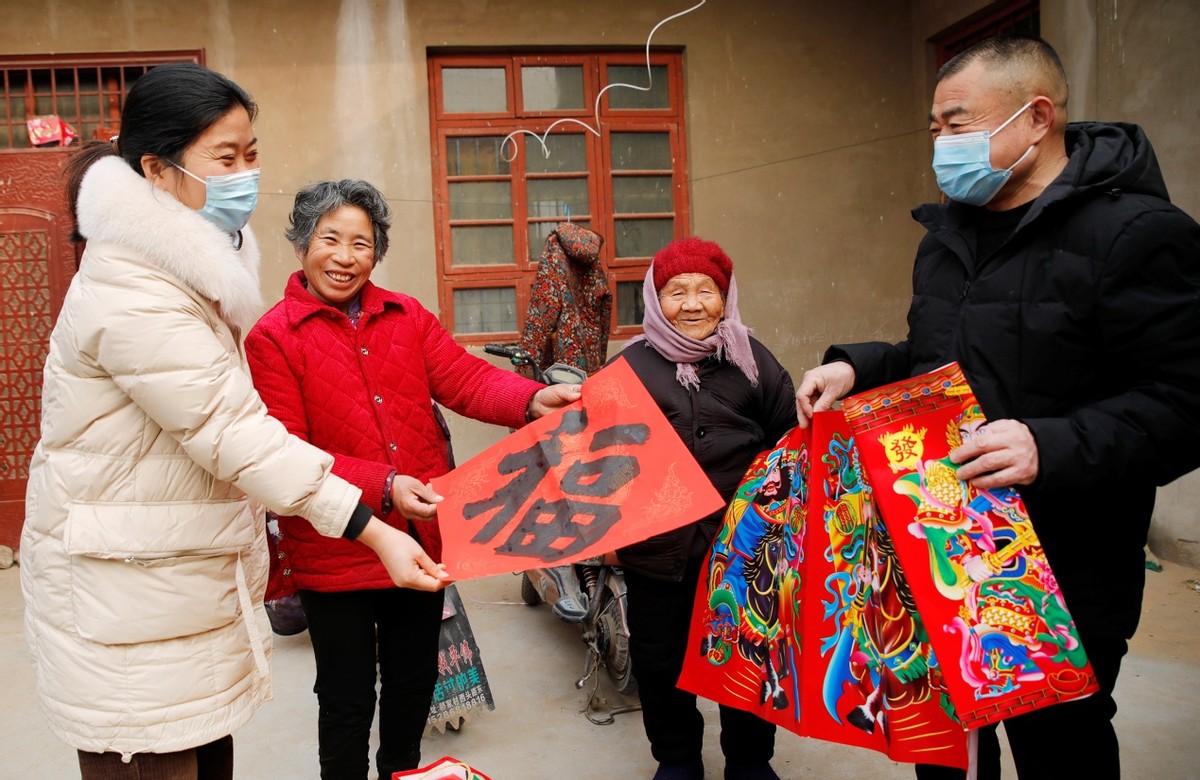 尉氏縣迎新春送春福翰墨飄香暖人心