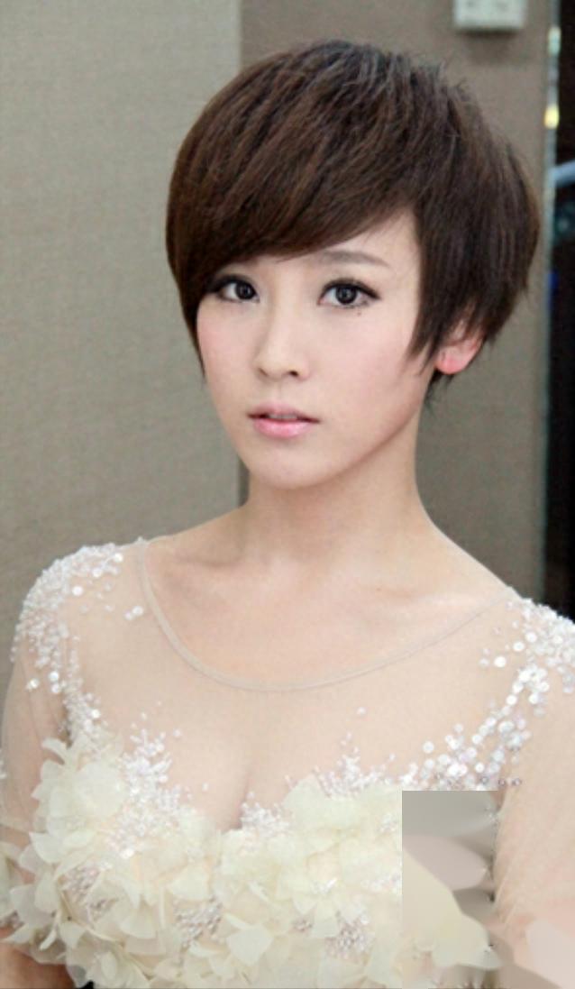 吴京亲自指导樊亦敏在动作戏中的表演,让她感受到了他的真心.