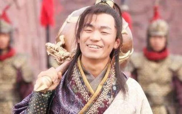 隋唐演义中李元霸排名第一,为什么打不过排名第七的罗成?