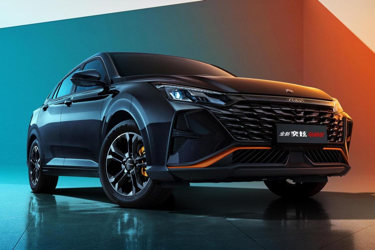 8.99万起售,细节造型迎来优化,风神奕炫马赫版正式上市