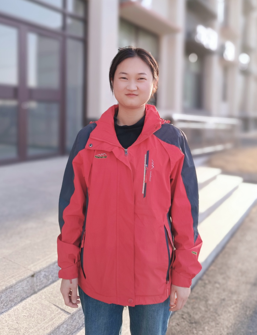 教书育人,温柔坚守是陈敏敏老师日常的工作.