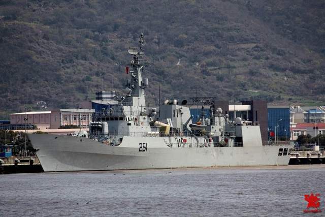 新世纪中国外贸护卫舰的开山之作,巴基斯坦海军f-22p型护卫舰
