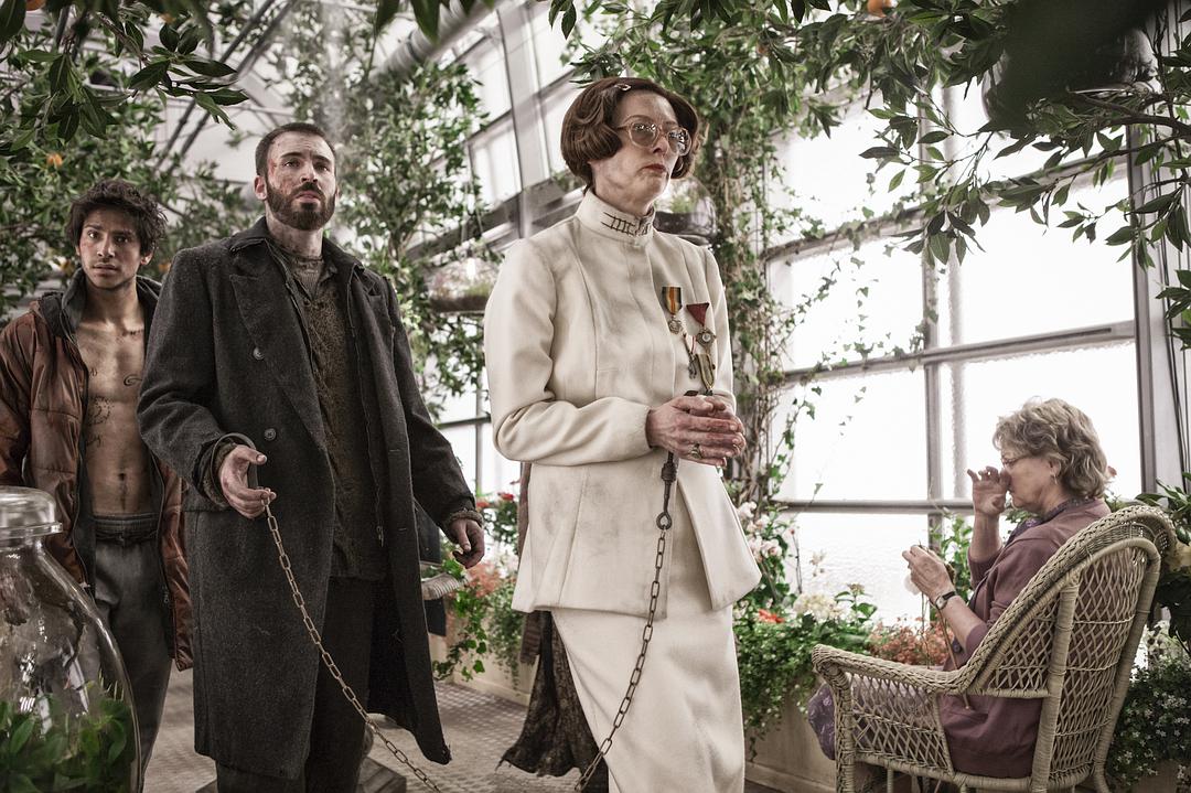 《雪国列车》:炙热的阶级斗争与冷酷的社会生物学