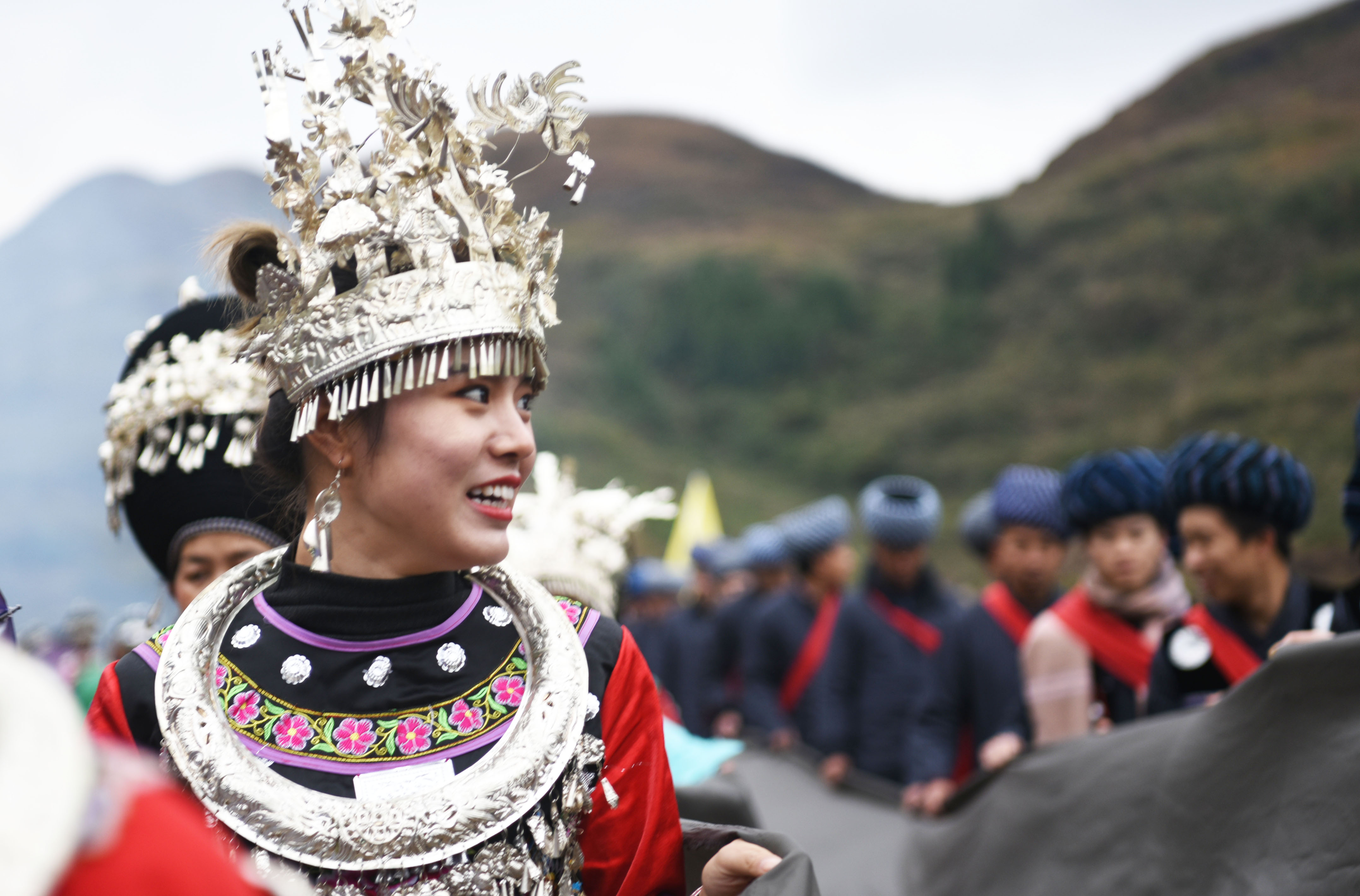 贵州松桃:苗族同胞"接龙"祈福(5)