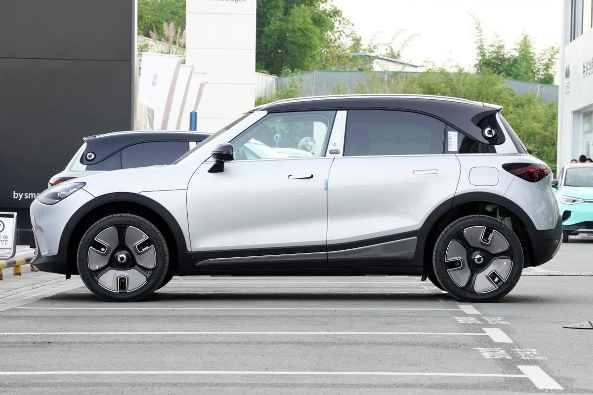 25万可买奔驰纯电suv?造型呆萌配置高,带你看smart精灵 1