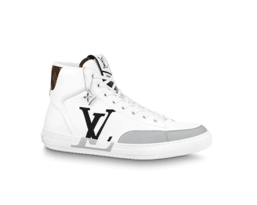 市价近万元的小白鞋!你爱了吗?