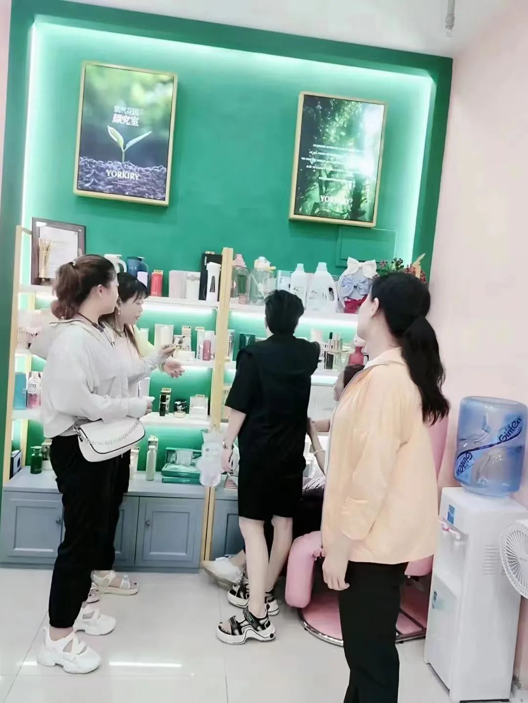 爆款生意,火热门店:安美拉优秀店主如何"弯道超车"?