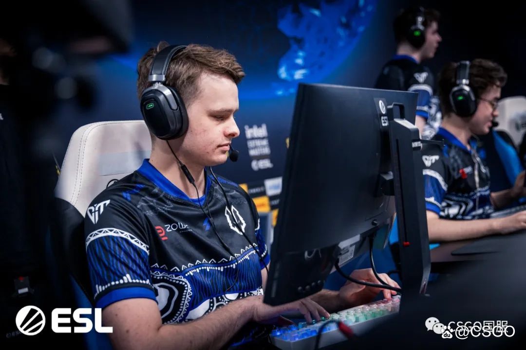 【世界第一Vitality首日双败回家!今天LVG与C9、NaVi与FaZe生死战】