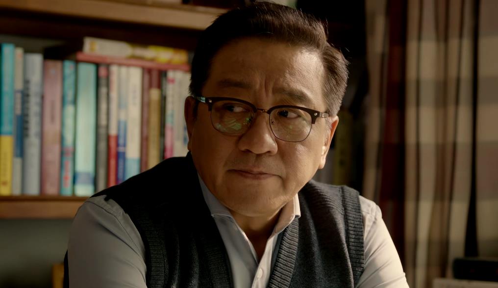 靳东新剧仅播2集,收视率破1.3!终于有可以让我熬夜狂追的剧了