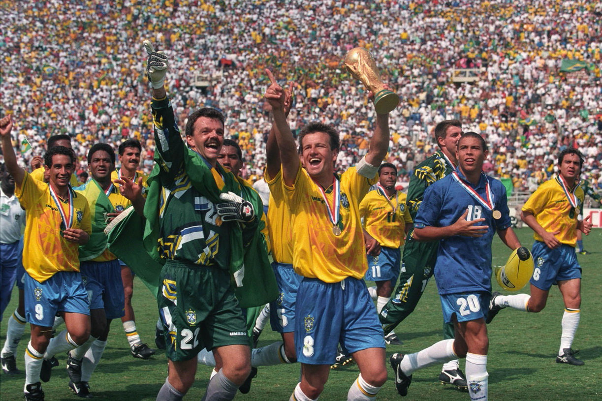 1994世界杯决赛,巴西首夺大力神杯,巴乔背影永难忘