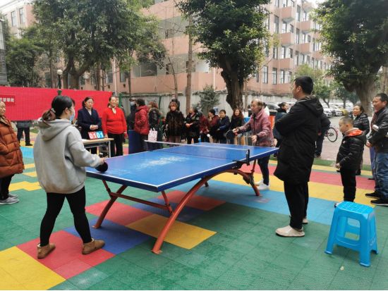 白鹤社区欧城雅典小区第一届"雅典杯"乒乓球比赛顺利举行