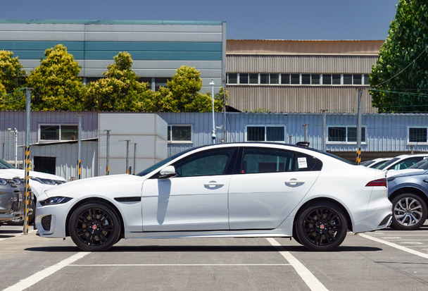 全新"捷豹xel"设计更加创新精致,产品力更强