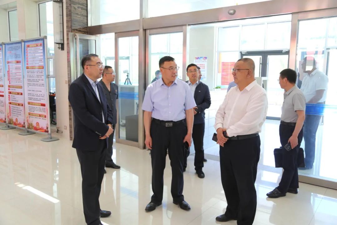 【队伍教育整顿】县委书记王大河莅临卓资县人民法院调研