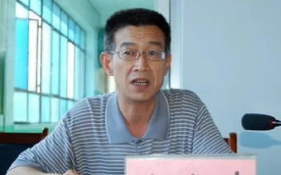 99年红二代姬德胜被审查,声称要见张万年一面,张万年如何处理?