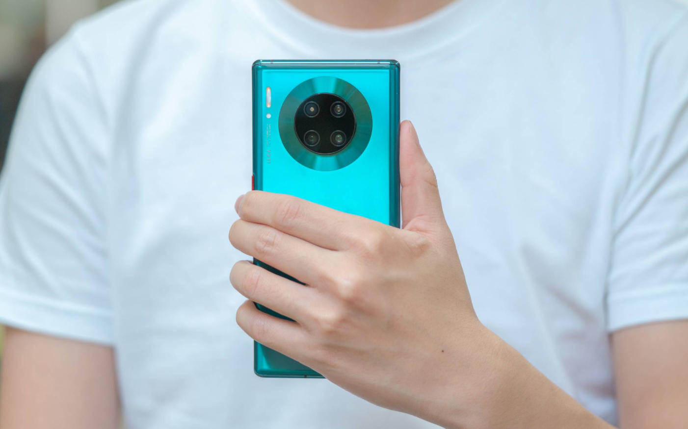 买不到华为Mate 40？上代旗舰机跌至“亲民价”，如今直降千元！