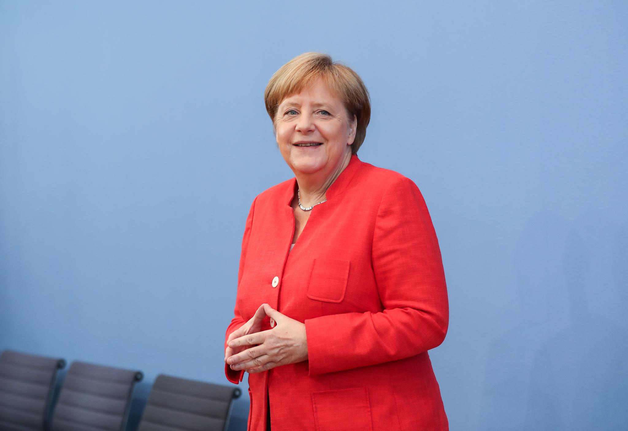 欧洲排队访华访华之际,德国向中方发出邀请,默克尔或将重回舞台