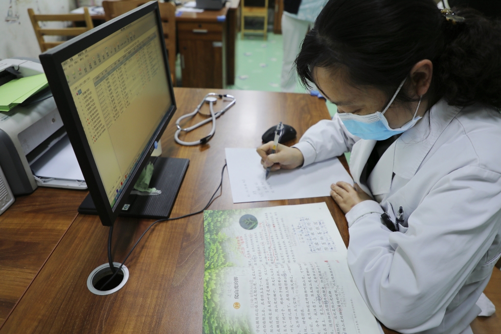 代挂专家号服务孕期产检全程陪护，省心又暖心的简单介绍