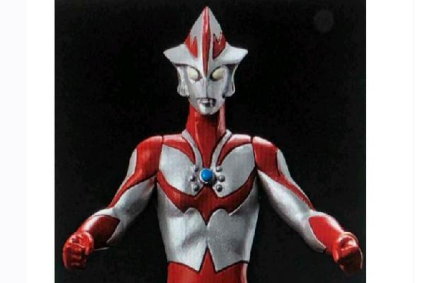 时隔多年,圆谷终于把这位奥特曼搬上大银幕,欢迎美洛斯奥特曼